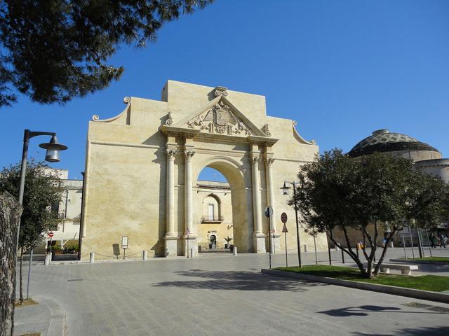 Porta Napoli